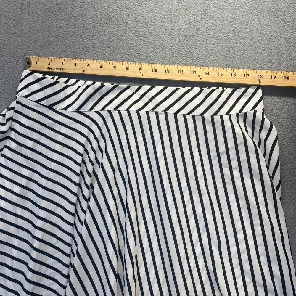 Lane Bryant Skirt Plus 18/20 Black‎ White Striped,Layered,Pull On,Elastic Waist